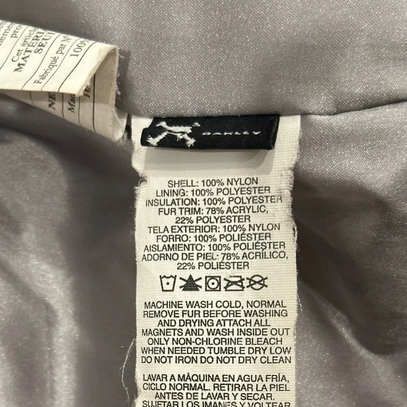 Oakley Gretchen Bleiler Signature Series Insulated Ski Snow Jacket - Picture 12 of 12